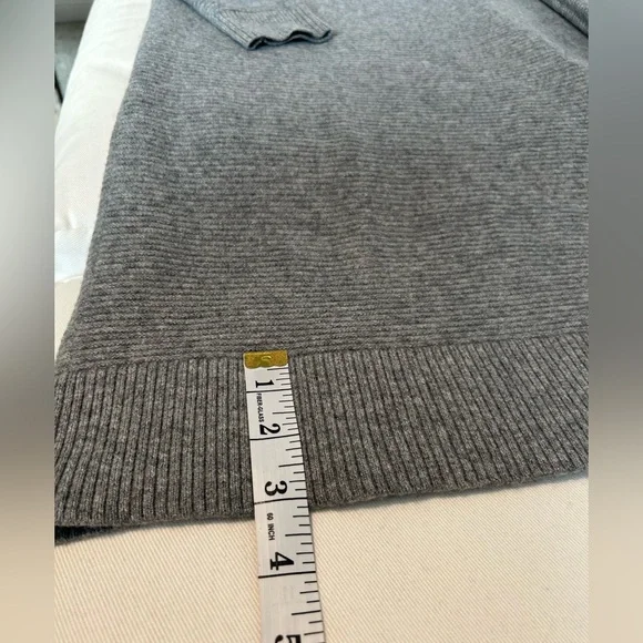 Cashmere sweater dress - Picture 13 of 15